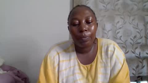 Snapshot of alesha_ chatting on 14, 9, 2025 Noreen Kennth and Emilly online show from 14, 9, 2025