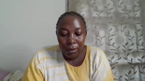 Snapshot of alesha_ chatting on 15, 9, 2025 Noreen Kennth and Emilly online show from 15, 9, 2025