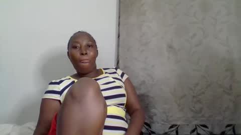 Snapshot of alesha_ chatting on 16, 9, 2025 Noreen Kennth and Emilly online show from 16, 9, 2025