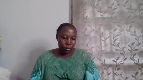 Snapshot of alesha_ chatting on 27, 9, 2025 Noreen Kennth and Emilly online show from 27, 9, 2025