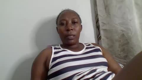 Snapshot of alesha_ chatting on 29, 9, 2025 Noreen Kennth and Emilly online show from 29, 9, 2025