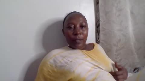 Snapshot of alesha_ chatting on 7, 10, 2025 Noreen Kennth and Emilly online show from 7, 10, 2025