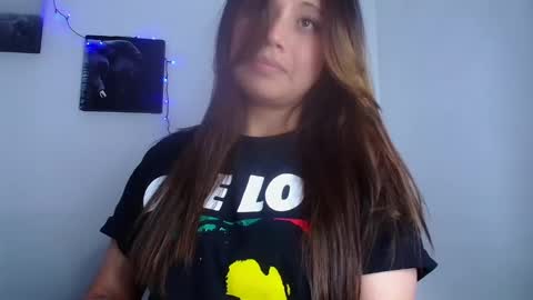 Snapshot of aleska_dollx chatting on 11, 1, 2025 QUEEN OFF MILk IM BACK 15 NOV online show from 11, 1, 2025
