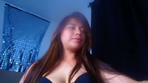 Snapshot of aleska_dollx chatting on 5, 2, 2025 QUEEN OFF MILk IM BACK 15 NOV online show from 5, 2, 2025