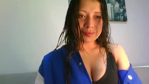 QUEEN OFF MILk  IM BACK  15 NOV online show from 6, 11, 2025