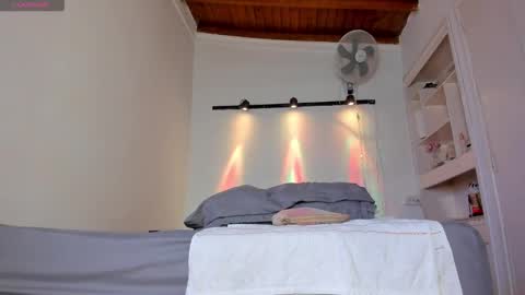 Alessa online show from 16, 12, 2025