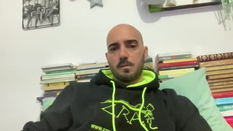 alessandromori91 online show from 15, 4, 2026