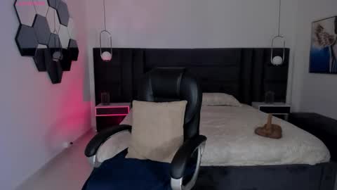 ALESSA ROMERO  online show from 7, 3, 2026