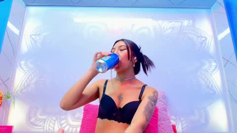 Alessia Clarky online show from 22, 4, 2026