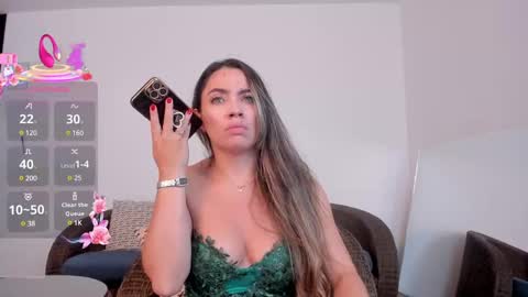Snapshot of alessia_taylorr chatting on 25, 2, 2025 Alessia Everyday From 0530 to 1430 Col Time online show from 25, 2, 2025