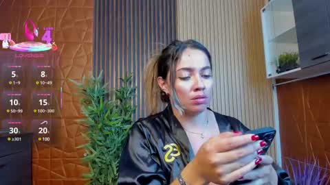 Snapshot of alessia_taylorr chatting on 4, 3, 2025 Alessia Everyday From 0530 to 1430 Col Time online show from 4, 3, 2025