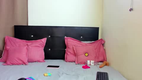 alessia_villa_ online show from 15, 5, 2026