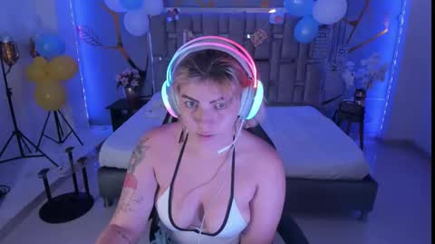 Snapshot of alessiadouce chatting on 30, 9, 2025 Alessia online show from 30, 9, 2025