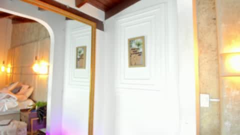 Snapshot of alessialondon chatting on 1, 2, 2025 Alessia online show from 1, 2, 2025