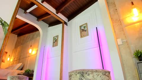 Snapshot of alessialondon chatting on 4, 2, 2025 Alessia online show from 4, 2, 2025