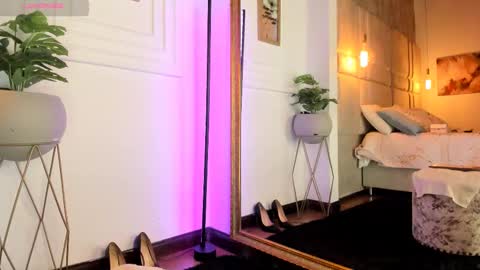 Snapshot of alessialondon chatting on 25, 2, 2025 Alessia online show from 25, 2, 2025