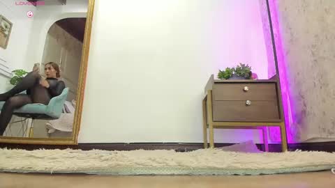 Snapshot of alessialondon chatting on 1, 3, 2025 Alessia online show from 1, 3, 2025