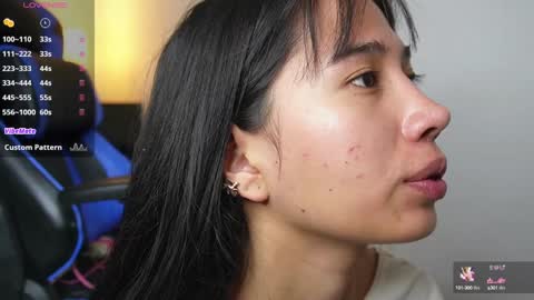 Alessia Meow online show from 2, 1, 2025