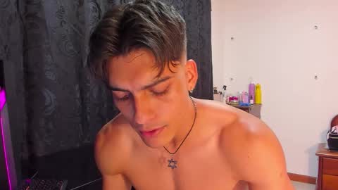 Snapshot of alessio_vale chatting on 22, 3, 2026 alessio Vale online show from 22, 3, 2026