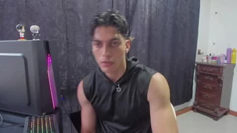 Snapshot of alessio_vale chatting on 28, 3, 2026 alessio Vale online show from 28, 3, 2026
