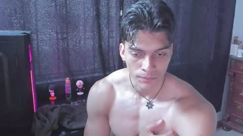 Snapshot of alessio_vale chatting on 3, 4, 2026 alessio Vale online show from 3, 4, 2026