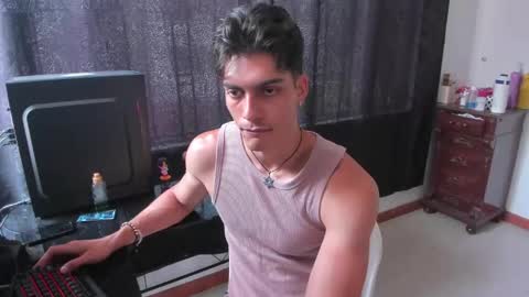 Snapshot of alessio_vale chatting on 7, 4, 2026 alessio Vale online show from 7, 4, 2026