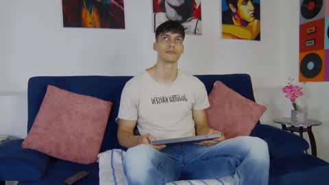 Alessio online show from 20, 11, 2025