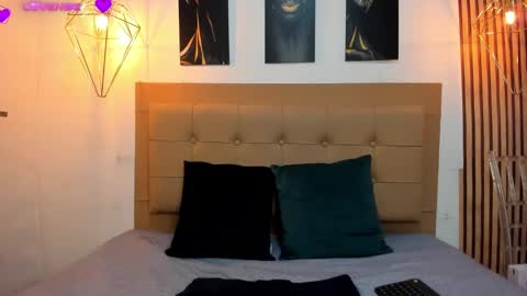 Aleszia online show from 11, 9, 2025