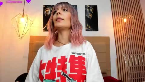 Aleszia online show from 5, 10, 2025