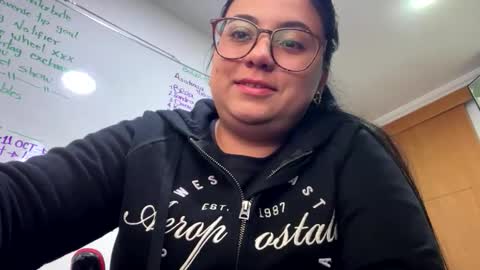 Snapshot of aleteacher chatting on 5, 10, 2025 Alejandra online show from 5, 10, 2025