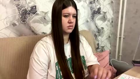 Aletta Oushen online show from 13, 2, 2025