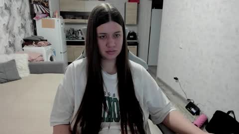 Aletta Oushen online show from 24, 11, 2025