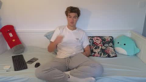 Alex83530 online show from 16, 12, 2025