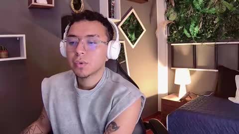 Alex online show from 11, 3, 2025