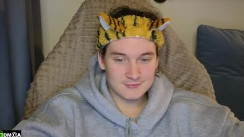 FAVORITE online show from 19, 4, 2026