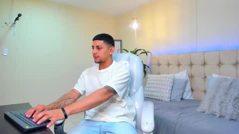 alex online show from 15, 2, 2025