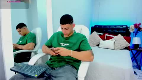 Snapshot of alex_cute77 chatting on 9, 6, 2026 alex online show from 9, 6, 2026