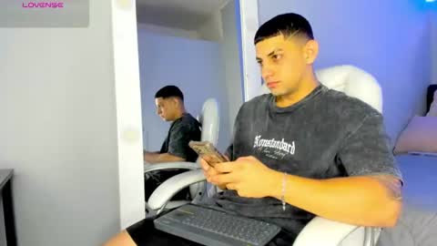 Snapshot of alex_cute77 chatting on 25, 6, 2026 alex online show from 25, 6, 2026