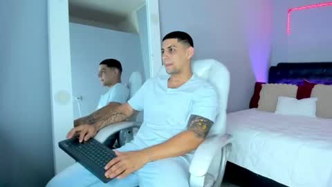 Snapshot of alex_cute77 chatting on 1, 7, 2026 alex online show from 1, 7, 2026