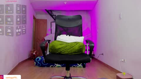 i am Alex online show from 8, 12, 2024