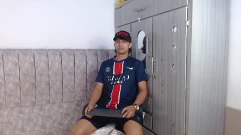 Snapshot of alex_martin47 chatting on 11, 4, 2026 alex online show from 11, 4, 2026