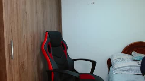 Snapshot of alex_parker07 chatting on 17, 12, 2024 Alex Parker online show from 17, 12, 2024