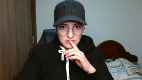 Snapshot of alex_parker07 chatting on 8, 1, 2025 Alex Parker online show from 8, 1, 2025