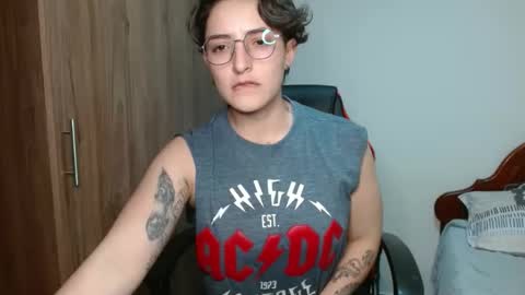 Snapshot of alex_parker07 chatting on 10, 1, 2025 Alex Parker online show from 10, 1, 2025