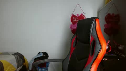 Snapshot of alex_parker07 chatting on 28, 2, 2025 Alex Parker online show from 28, 2, 2025