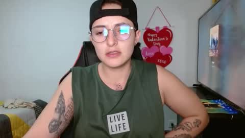 Snapshot of alex_parker07 chatting on 5, 3, 2025 Alex Parker online show from 5, 3, 2025