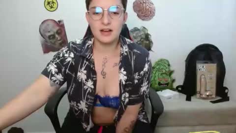 Snapshot of alex_parker07 chatting on 7, 11, 2025 Alex Parker online show from 7, 11, 2025