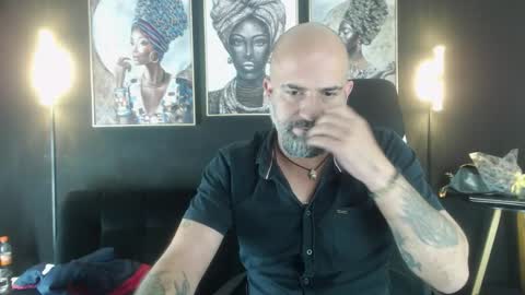 Snapshot of alex_saints_ce chatting on 24, 11, 2025 Alex Saints online show from 24, 11, 2025