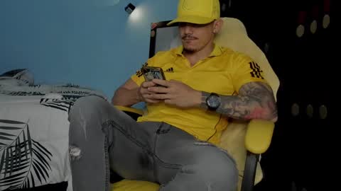 Snapshot of alex_sthorm chatting on 11, 10, 2025 alex_sthorm online show from 11, 10, 2025