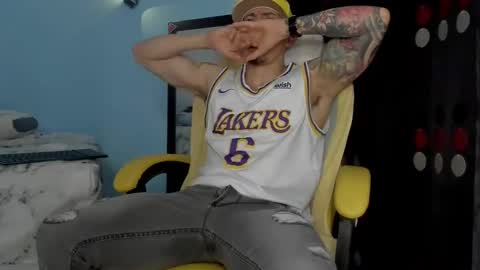 Snapshot of alex_sthorm chatting on 31, 10, 2025 alex_sthorm online show from 31, 10, 2025